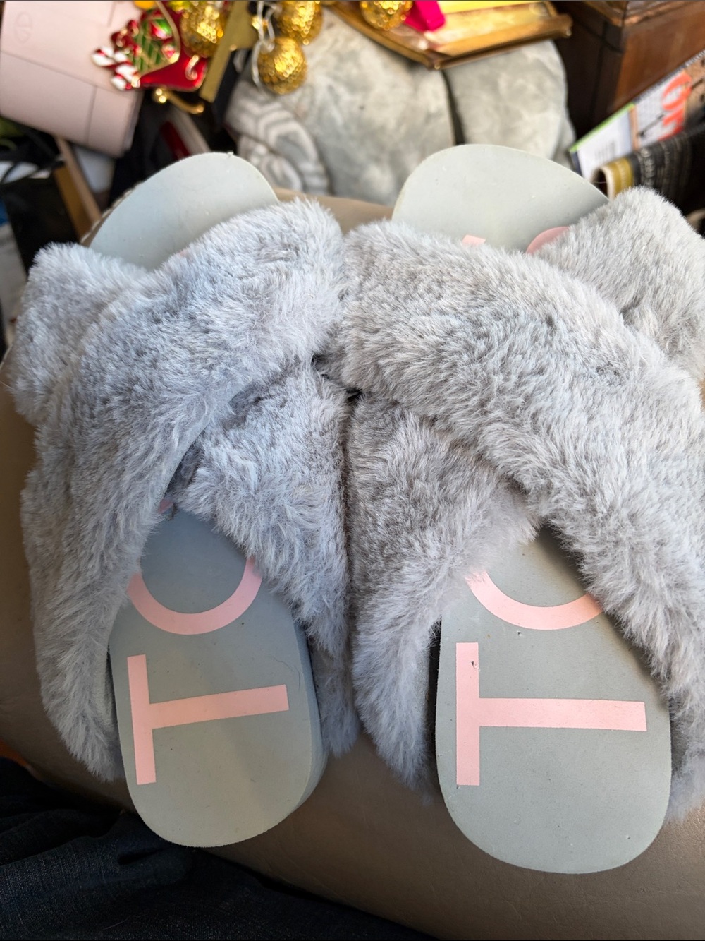 TOMS Susie Eva Slippers Grey Faux Fur Size 9.  Worn just to try on.